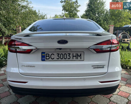 Форд Фьюжн 2018 в Львове на Automoto.ua Белый Форд Фьюжн, объемом двигателя 2 л и пробегом 96 тыс. км за 18600 $, фото 3 на Automoto.ua