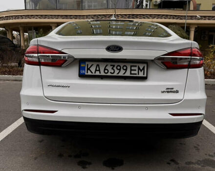 Білий Форд Фьюжен, об'ємом двигуна 2 л та пробігом 68 тис. км за 17200 $, фото 17 на Automoto.ua