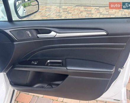 Форд Фьюжен 2018 у Чорноморську (Іллічівську) на Automoto.ua Білий Форд Фьюжен, об'ємом двигуна 2 л та пробігом 117 тис. км за 14700 $, фото 10 на Automoto.ua