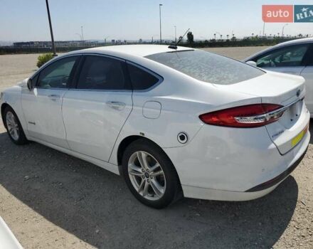 Форд Фьюжен 2018 у Полтаві на Automoto.ua Білий Форд Фьюжен, об'ємом двигуна 2 л та пробігом 155 тис. км за 2600 $, фото 1 на Automoto.ua