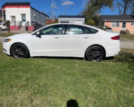 Білий Форд Фьюжен, об'ємом двигуна 2.5 л та пробігом 33 тис. км за 9400 $, фото 4 на Automoto.ua