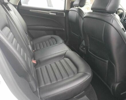 Белый Форд Фьюжн, объемом двигателя 2 л и пробегом 68 тыс. км за 2000 $, фото 9 на Automoto.ua