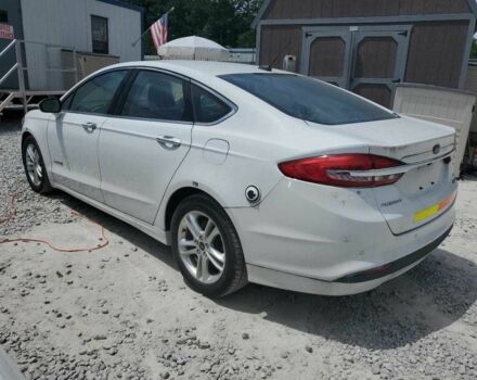 Белый Форд Фьюжн, объемом двигателя 2 л и пробегом 68 тыс. км за 2000 $, фото 3 на Automoto.ua