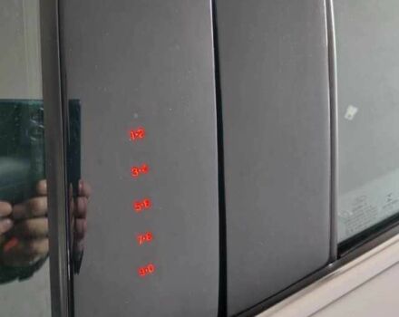 Білий Форд Фьюжен, об'ємом двигуна 2 л та пробігом 125 тис. км за 10600 $, фото 11 на Automoto.ua