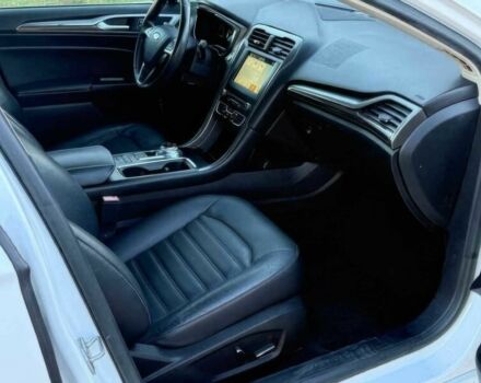 Білий Форд Фьюжен, об'ємом двигуна 2 л та пробігом 31 тис. км за 12000 $, фото 7 на Automoto.ua