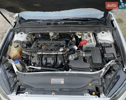 Белый Форд Фьюжн, объемом двигателя 2.49 л и пробегом 70 тыс. км за 15000 $, фото 8 на Automoto.ua