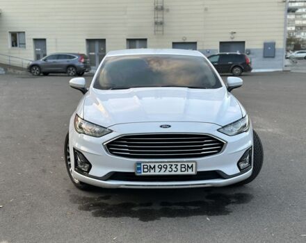 Білий Форд Фьюжен, об'ємом двигуна 2 л та пробігом 111 тис. км за 16700 $, фото 6 на Automoto.ua