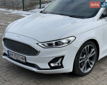 Белый Форд Фьюжн, объемом двигателя 2 л и пробегом 159 тыс. км за 16455 $, фото 12 на Automoto.ua