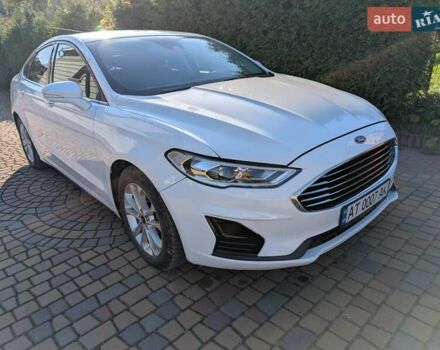 Белый Форд Фьюжн, объемом двигателя 2 л и пробегом 136 тыс. км за 16300 $, фото 1 на Automoto.ua