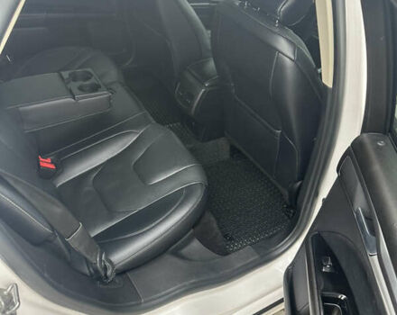 Білий Форд Фьюжен, об'ємом двигуна 2 л та пробігом 145 тис. км за 16300 $, фото 10 на Automoto.ua