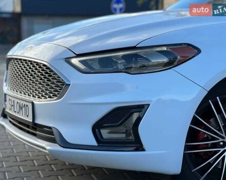 Форд Фьюжн 2019 в Одессе на Automoto.ua Белый Форд Фьюжн, объемом двигателя 2 л и пробегом 140 тыс. км за 15300 $, фото 5 на Automoto.ua