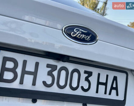 Белый Форд Фьюжн, объемом двигателя 2 л и пробегом 147 тыс. км за 16500 $, фото 16 на Automoto.ua