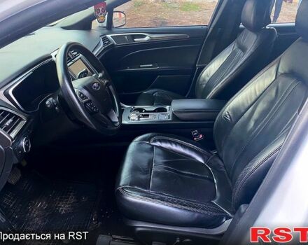 Белый Форд Фьюжн, объемом двигателя 2.5 л и пробегом 70 тыс. км за 15500 $, фото 6 на Automoto.ua