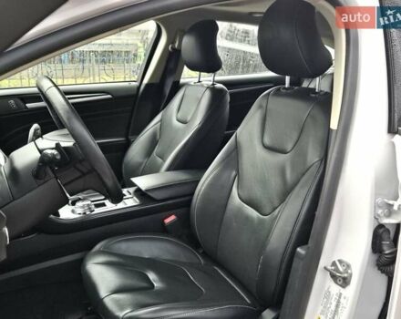 Белый Форд Фьюжн, объемом двигателя 2 л и пробегом 55 тыс. км за 14900 $, фото 8 на Automoto.ua