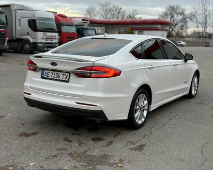 Белый Форд Фьюжн, объемом двигателя 2 л и пробегом 40 тыс. км за 15800 $, фото 11 на Automoto.ua