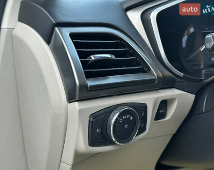 Белый Форд Фьюжн, объемом двигателя 2 л и пробегом 147 тыс. км за 16500 $, фото 49 на Automoto.ua