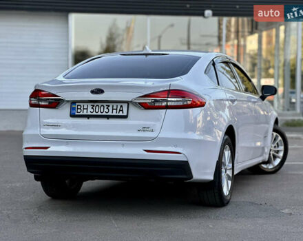 Белый Форд Фьюжн, объемом двигателя 2 л и пробегом 147 тыс. км за 16500 $, фото 5 на Automoto.ua