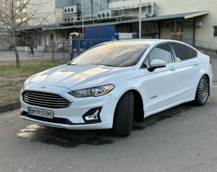 Білий Форд Фьюжен, об'ємом двигуна 2 л та пробігом 111 тис. км за 16700 $, фото 1 на Automoto.ua