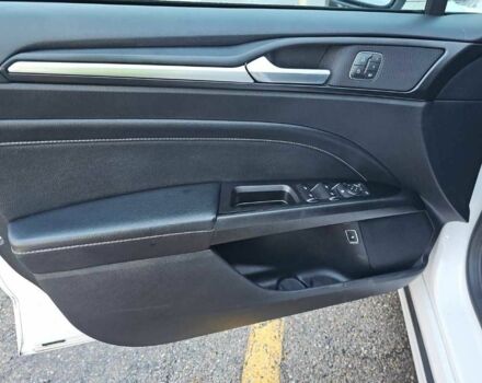 Білий Форд Фьюжен, об'ємом двигуна 0 л та пробігом 79 тис. км за 15000 $, фото 11 на Automoto.ua