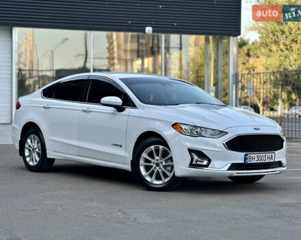 Белый Форд Фьюжн, объемом двигателя 2 л и пробегом 147 тыс. км за 16500 $, фото 9 на Automoto.ua