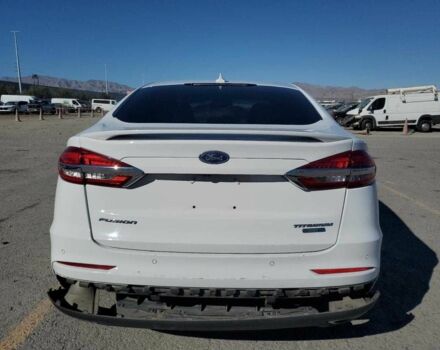 Белый Форд Фьюжн, объемом двигателя 2 л и пробегом 105 тыс. км за 2400 $, фото 5 на Automoto.ua