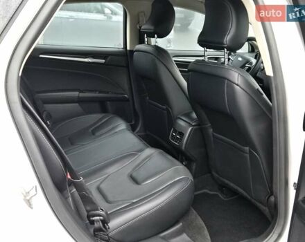 Белый Форд Фьюжн, объемом двигателя 2 л и пробегом 55 тыс. км за 14900 $, фото 13 на Automoto.ua