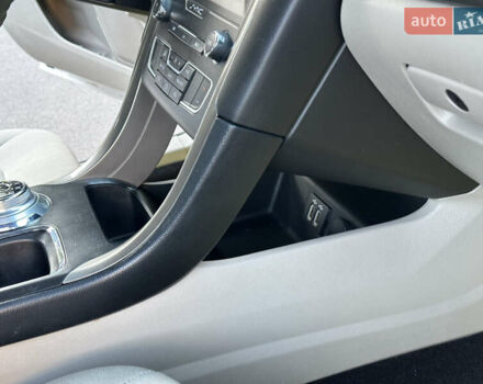 Белый Форд Фьюжн, объемом двигателя 2 л и пробегом 147 тыс. км за 16500 $, фото 37 на Automoto.ua