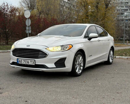 Белый Форд Фьюжн, объемом двигателя 2 л и пробегом 40 тыс. км за 15800 $, фото 7 на Automoto.ua