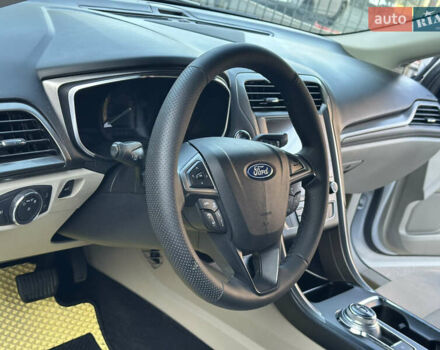 Белый Форд Фьюжн, объемом двигателя 2 л и пробегом 147 тыс. км за 16500 $, фото 47 на Automoto.ua