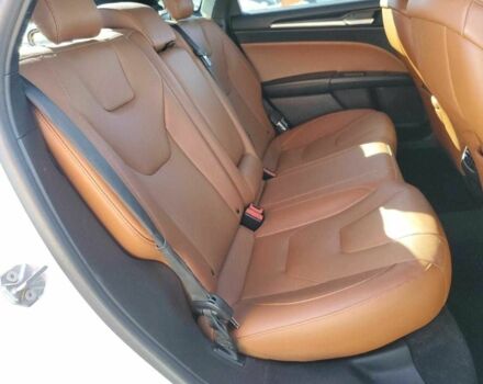 Белый Форд Фьюжн, объемом двигателя 2 л и пробегом 105 тыс. км за 2400 $, фото 9 на Automoto.ua