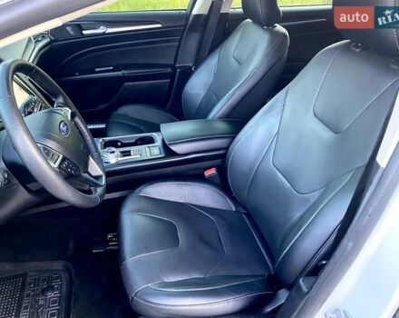 Белый Форд Фьюжн, объемом двигателя 2 л и пробегом 165 тыс. км за 15799 $, фото 52 на Automoto.ua