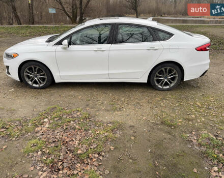 Белый Форд Фьюжн, объемом двигателя 1.5 л и пробегом 105 тыс. км за 14500 $, фото 3 на Automoto.ua