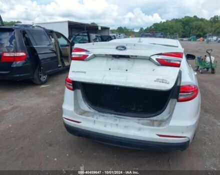 Білий Форд Фьюжен, об'ємом двигуна 2 л та пробігом 118 тис. км за 2100 $, фото 15 на Automoto.ua