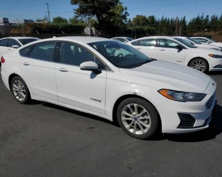 Форд Фьюжен 2019 у Львові на Automoto.ua Білий Форд Фьюжен, об'ємом двигуна 2 л та пробігом 52 тис. км за 2000 $, фото 3 на Automoto.ua