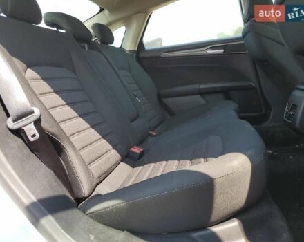Білий Форд Фьюжен, об'ємом двигуна 2 л та пробігом 78 тис. км за 3600 $, фото 9 на Automoto.ua