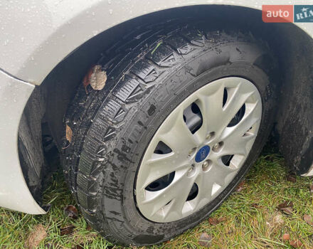 Белый Форд Фьюжн, объемом двигателя 2.49 л и пробегом 241 тыс. км за 13500 $, фото 10 на Automoto.ua