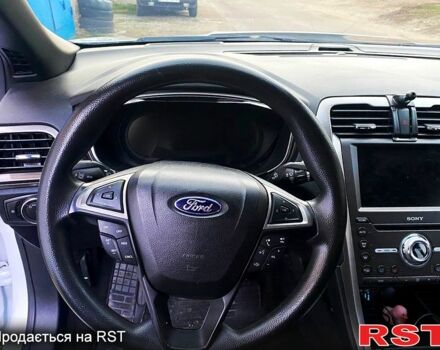 Белый Форд Фьюжн, объемом двигателя 2.5 л и пробегом 70 тыс. км за 15500 $, фото 7 на Automoto.ua