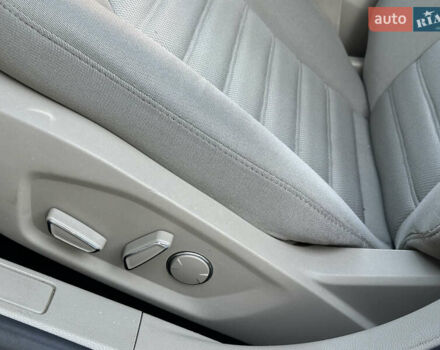 Белый Форд Фьюжн, объемом двигателя 2 л и пробегом 147 тыс. км за 16500 $, фото 48 на Automoto.ua