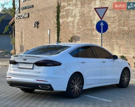 Форд Фьюжн 2019 в Одессе на Automoto.ua Белый Форд Фьюжн, объемом двигателя 2 л и пробегом 140 тыс. км за 15300 $, фото 7 на Automoto.ua