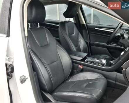 Белый Форд Фьюжн, объемом двигателя 2 л и пробегом 55 тыс. км за 14900 $, фото 10 на Automoto.ua