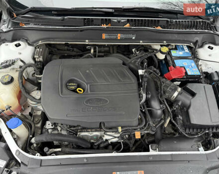 Белый Форд Фьюжн, объемом двигателя 1.5 л и пробегом 105 тыс. км за 14500 $, фото 13 на Automoto.ua