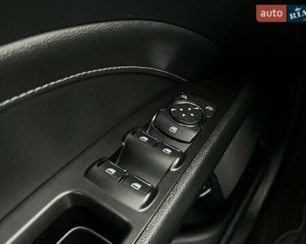 Белый Форд Фьюжн, объемом двигателя 2 л и пробегом 81 тыс. км за 18990 $, фото 17 на Automoto.ua