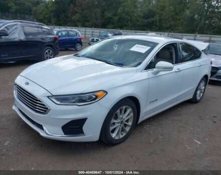 Білий Форд Фьюжен, об'ємом двигуна 2 л та пробігом 118 тис. км за 2100 $, фото 1 на Automoto.ua