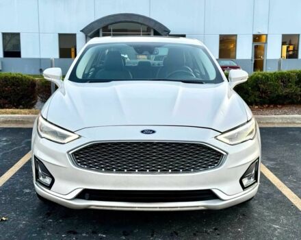 Білий Форд Фьюжен, об'ємом двигуна 2 л та пробігом 37 тис. км за 7900 $, фото 1 на Automoto.ua