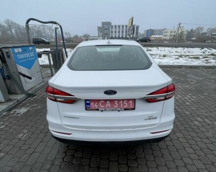 Белый Форд Фьюжн, объемом двигателя 2 л и пробегом 156 тыс. км за 11700 $, фото 2 на Automoto.ua