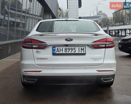 Белый Форд Фьюжн, объемом двигателя 2 л и пробегом 55 тыс. км за 14900 $, фото 5 на Automoto.ua