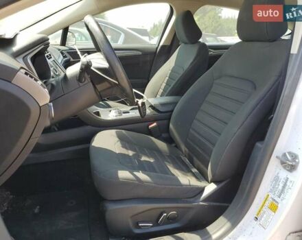 Білий Форд Фьюжен, об'ємом двигуна 2 л та пробігом 78 тис. км за 3600 $, фото 6 на Automoto.ua