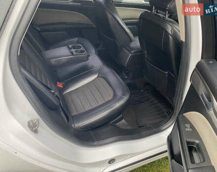 Белый Форд Фьюжн, объемом двигателя 2.49 л и пробегом 241 тыс. км за 13500 $, фото 14 на Automoto.ua