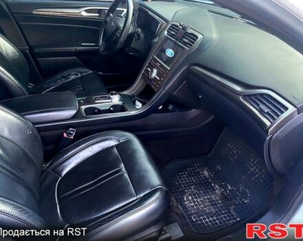 Белый Форд Фьюжн, объемом двигателя 2.5 л и пробегом 70 тыс. км за 15500 $, фото 4 на Automoto.ua