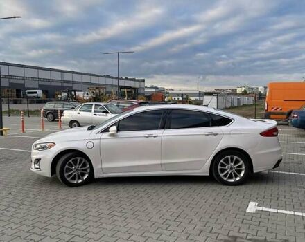 Белый Форд Фьюжн, объемом двигателя 2 л и пробегом 84 тыс. км за 21500 $, фото 2 на Automoto.ua